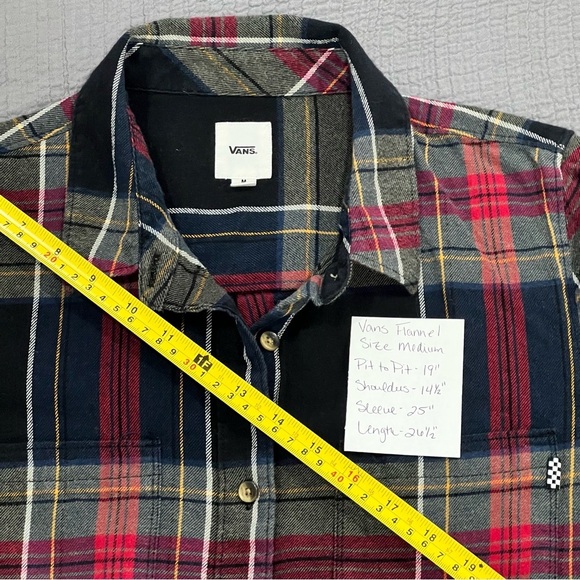 Vans Flannel Button Up Shirt Womens Medium Plaid Cotton Long Sleeve Collared - Picture 8 of 9